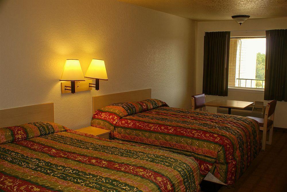 Americas Best Value Inn Hobby Airport Houston Buitenkant foto