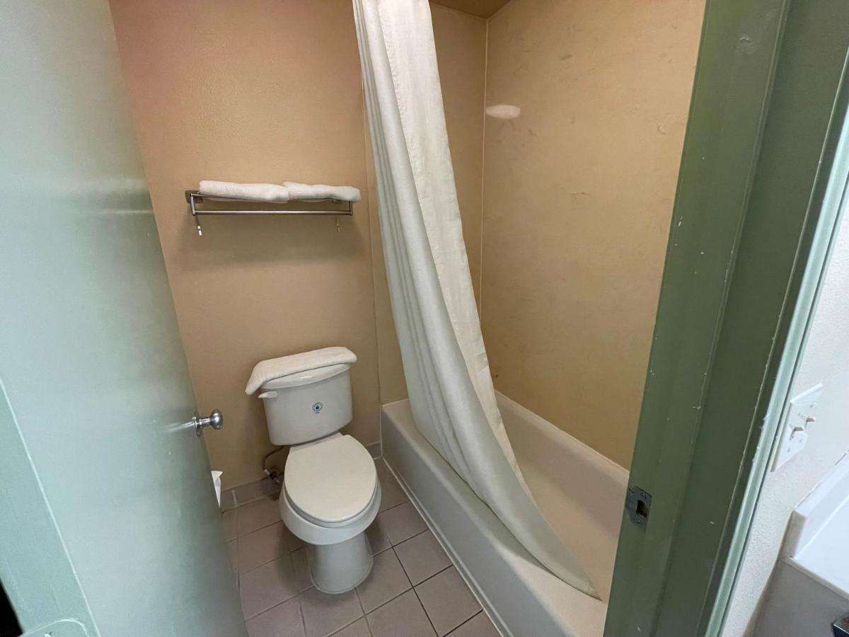 Americas Best Value Inn Hobby Airport Houston Buitenkant foto